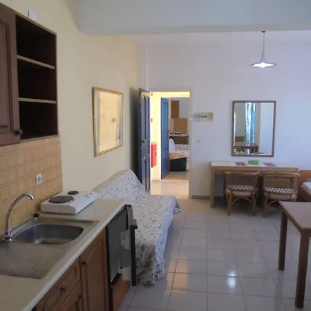 Kokkinakis Apartman Piszkopianó